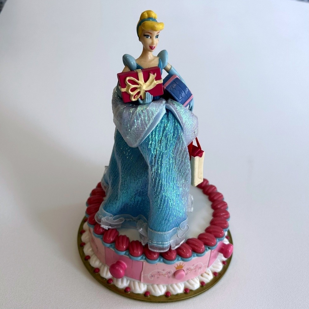 Disney Cinderella Musical‎ Figurine Princess Collectible Decor